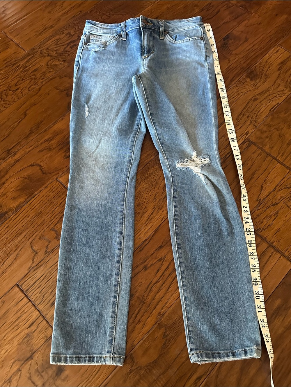 Joe's Jeans Light Wash Skinny with Knee Distress